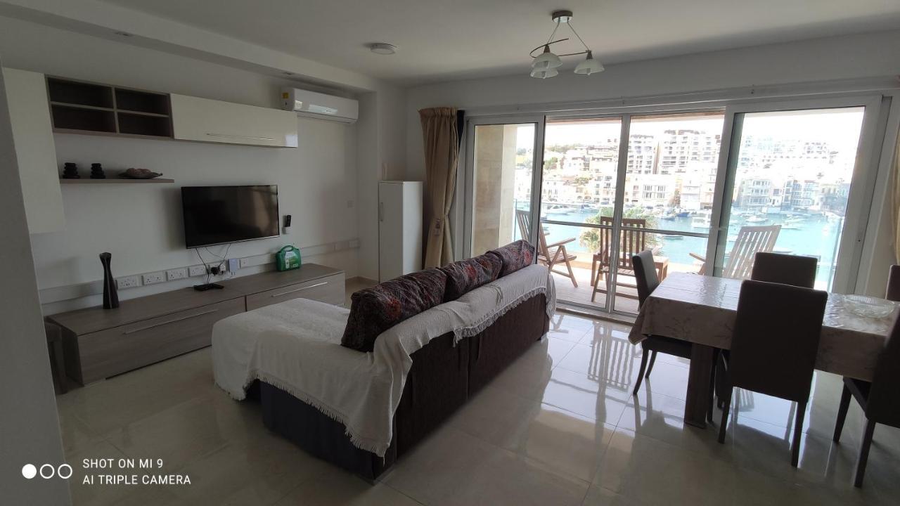 Aquamarine Sea Front Apartments - Third Floor Марсаскала Екстер'єр фото