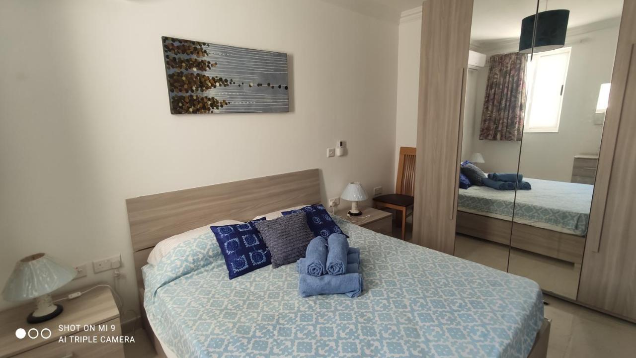 Aquamarine Sea Front Apartments - Third Floor Марсаскала Екстер'єр фото