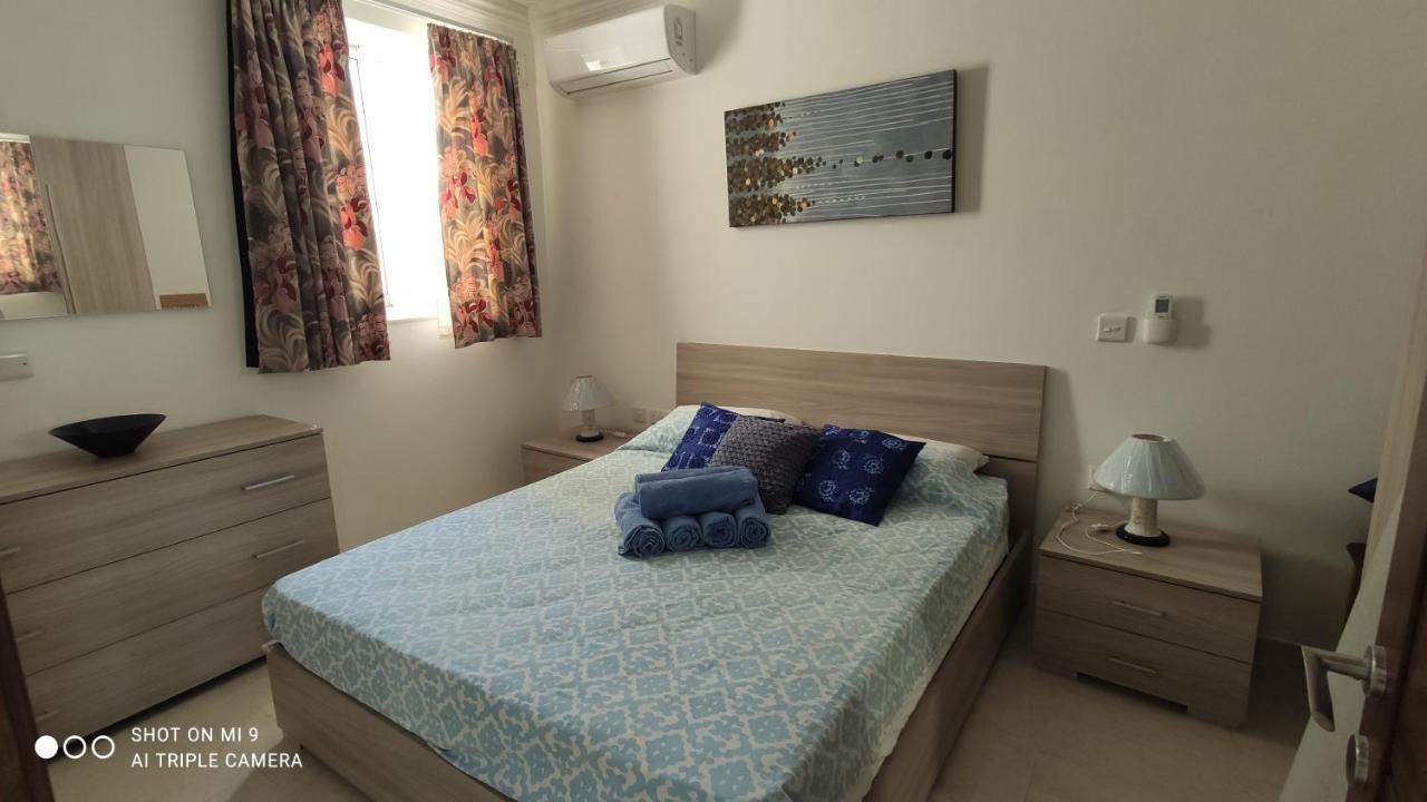 Aquamarine Sea Front Apartments - Third Floor Марсаскала Екстер'єр фото